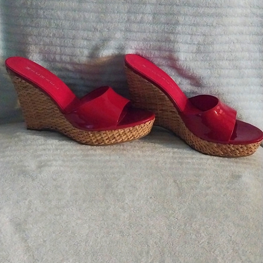 A Micheal red sandal size 9